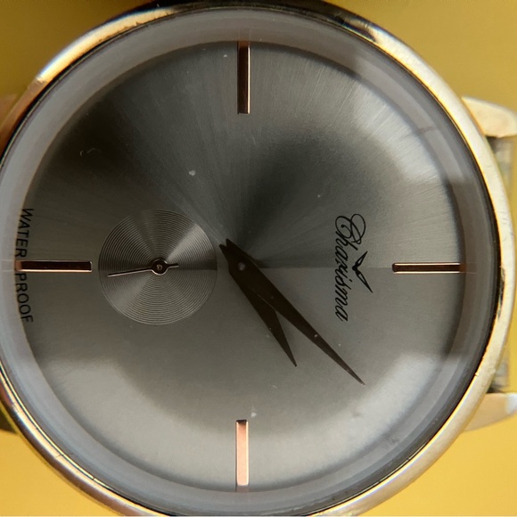 Men’s watch lot (2) - Kenneth Cole, Charisma watches- two watches (no bands) - Picture 5 of 6